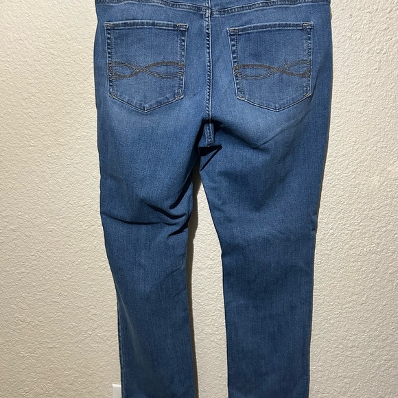 Jeans - Picture 2 of 2